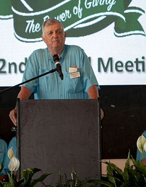 Retiring Director Warren Few delivering remarks to the annual meeting crowd.